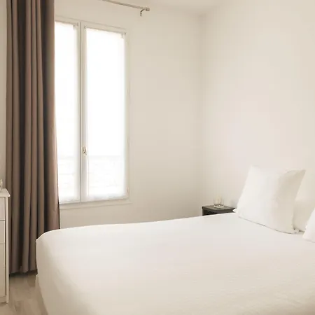 Eiffel Xv Hotel 2*